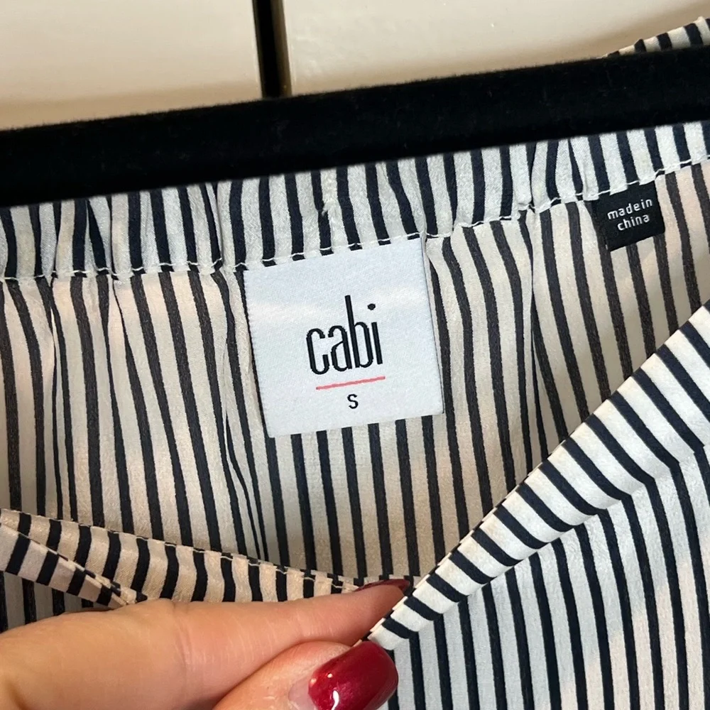 CAbi Navy Blue/White #5258 Brigitte Silk Stripped Off Shoulder Top Size SMALL - Picture 8 of 8